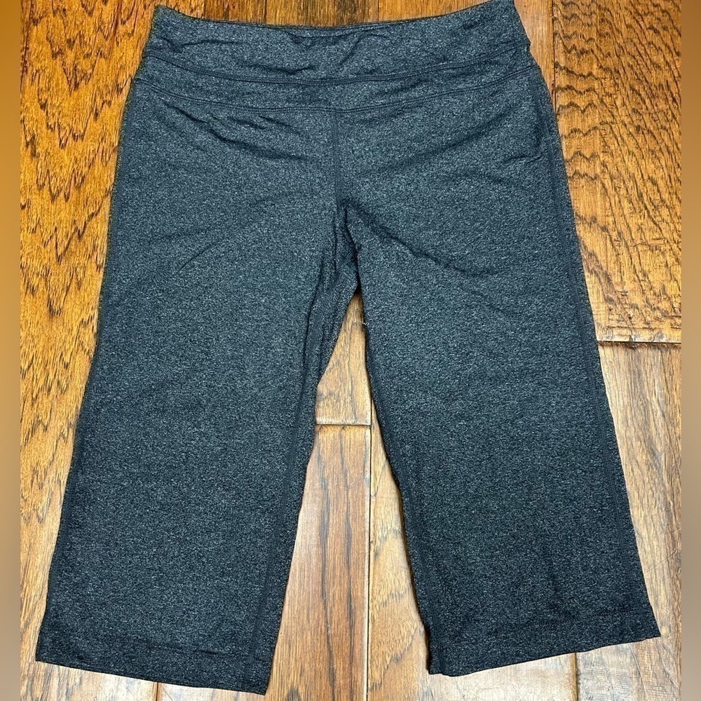 Prana cropped baggy leggings